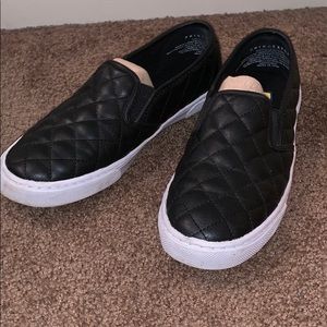 Black quilted leather sneakers